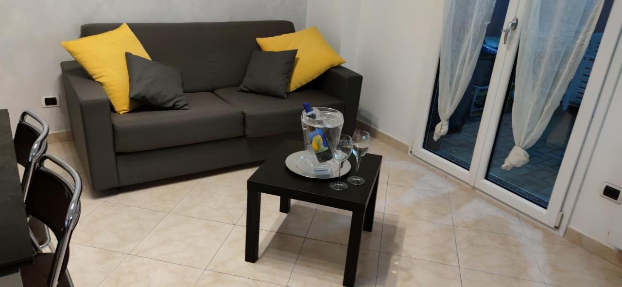 Casa Francesca: Un Mare Di Relax! Apartment Вентимиля Екстериор снимка