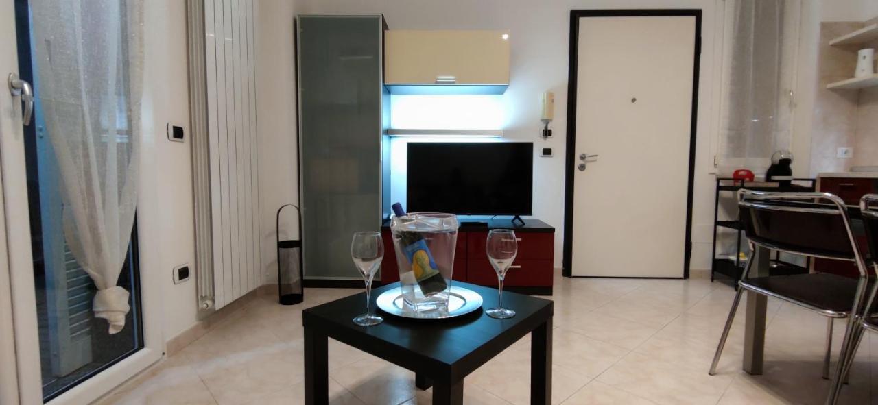 Casa Francesca: Un Mare Di Relax! Apartment Вентимиля Екстериор снимка